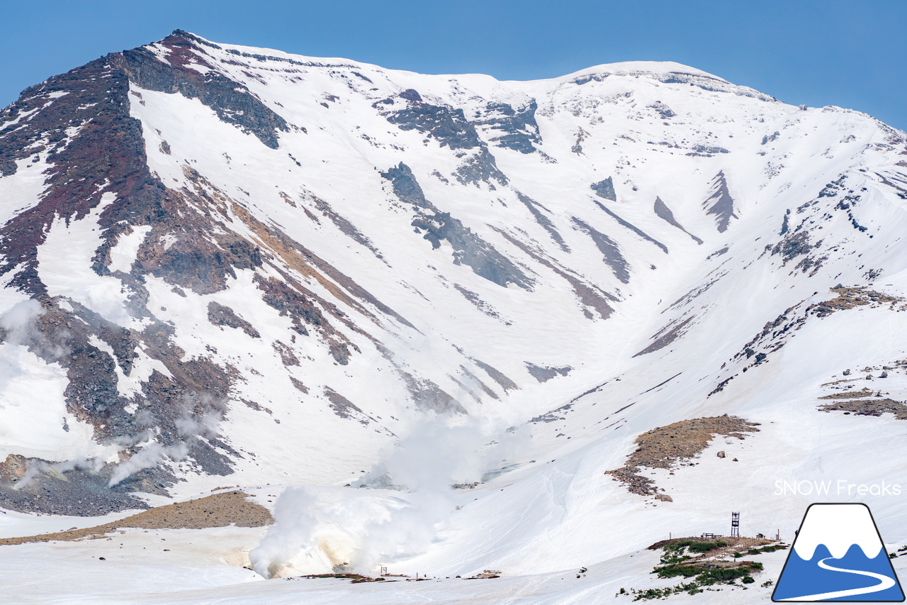 大雪山旭岳ロープウェイ｜2022-2023シーズンSNOWFreaks最終レポート。滑り納めは、北海道最高峰「旭岳」。皆様、今シーズンもありがとうございました！